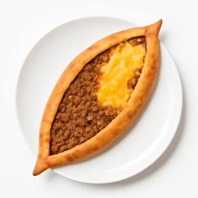 Hackfleich Pide