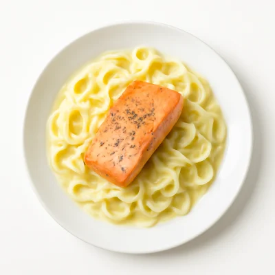 Tagliatelle al Salmone