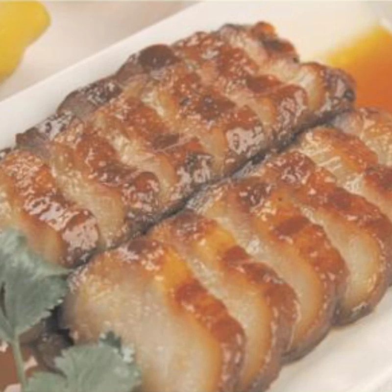 Gegrilltes Schweinefleisch in Honigsoße