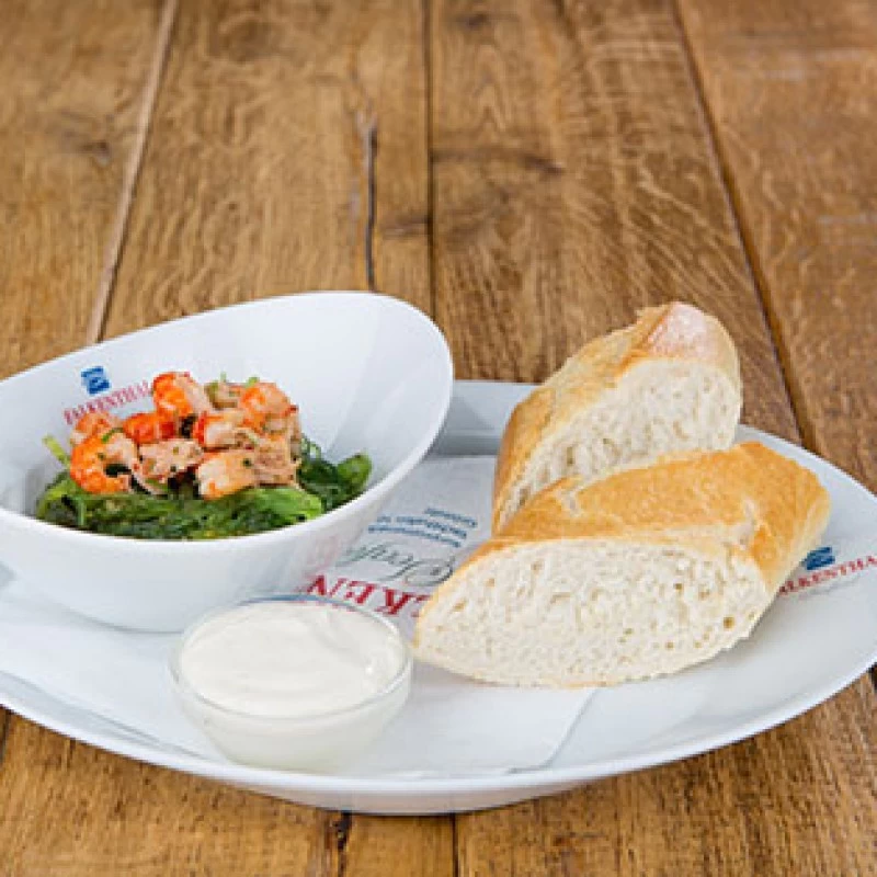 Grüner Algensalat